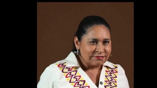 La senadora se anticipa a la derrota y se proclama guerrera saiyajin