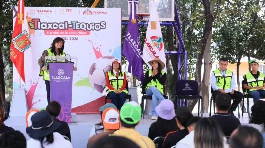 Tlaxcal-Tequios llega a la unidad deportiva Blas Charro Carvajal