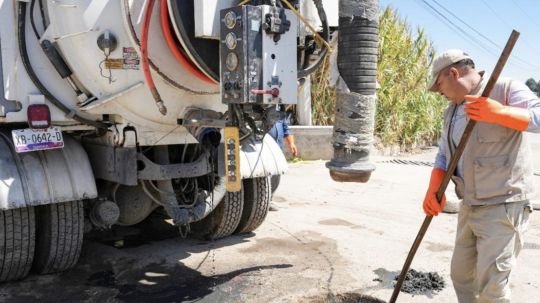 Supervisa Alfonso Sánchez García inicio de obra de drenaje para beneficio de 40 mil habitantes en Ocotlán y Atlahapa