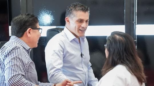 Alcalde Alfonso Sánchez García fortalece vínculos con el sector constructor