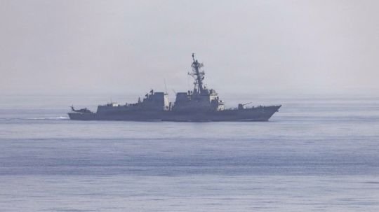 Irán anuncia que abre completamente el estrecho de Ormuz mientras dure alto el fuego