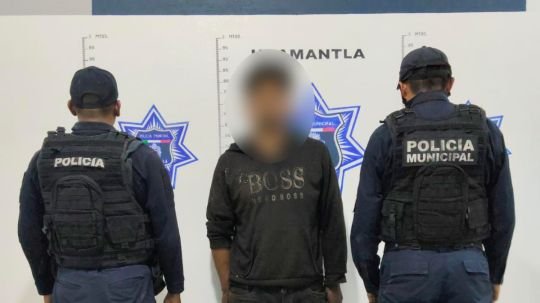 Aseguran a dos personas y cuatro inmuebles por presunta venta ilegal de hidrocarburos en Huamantla