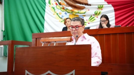 Propone Sandra Aguilar reconocer la prima de antigüedad para servidores públicos en Tlaxcala