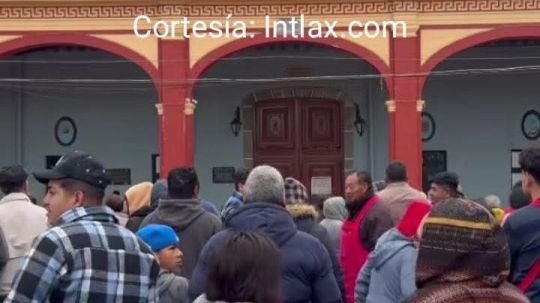 Suspensión del tianguis de los lunes detona inconformidad de comerciantes en Calpulalpan