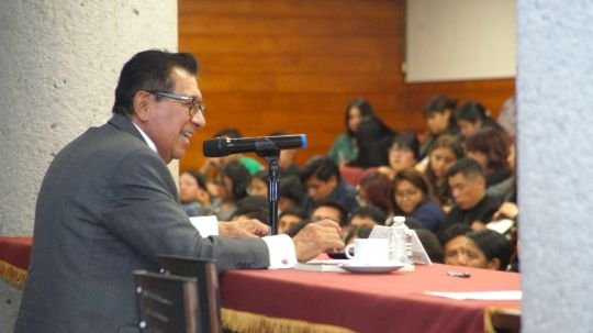 La argumentación jurídica, eje del quehacer administrativo, legislativo y judicial: Rector de la UATx