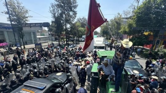 Segob llama al diálogo a organizaciones campesinas tras movilizaciones en Reforma