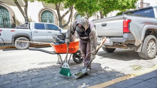 Alcalde Alfonso Sánchez García activa nuevamente brigadas para dar continuidad a labores de limpieza tras fuerte lluvia
