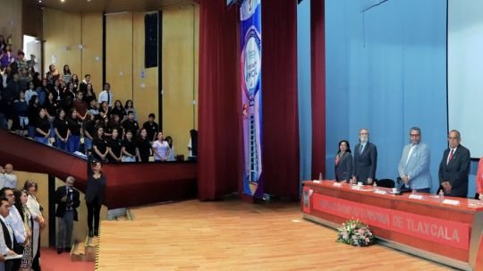 Especialistas de América Latina analizan retos de la primera infancia en la UATx