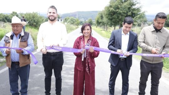 Inauguró gobernadora Lorena Cuéllar reconstrucción de carretera en Santiago Cuaula en Calpulalpan