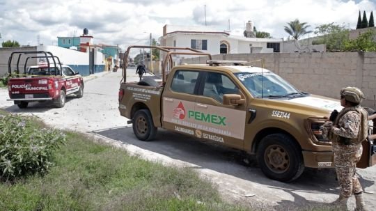 SSP de Puebla acusa complicidad de autoridades tras explosión de pipas con huachicol de gas en Tepeaca