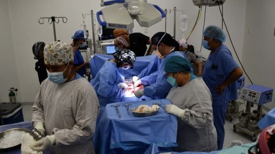 Suman 33 trasplantes exitosos de riñón y córnea en Tlaxcala a través del gobierno estatal
