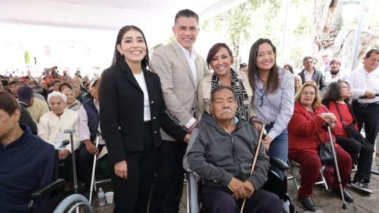 Gobierno estatal fortalece la inclusión con entrega de 240 sillas de ruedas a personas con discapacidad