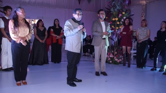 La pasarela ETÉREO de estudiantes de Diseño UATx conjugó el talento y la formación integral universitaria