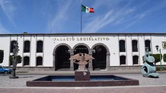Recibe Comisión Especial expedientes de aspirantes al Premio Miguel N. Lira
