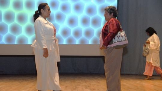 Estudiantes de la FDAyA-UATx proyectan su talento en las pasarelas Identidad en movimiento y Sixteen layers