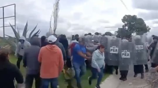 Pobladores de Atlangatepec rechazan basurero federal a metros de sus hogares y escuelas