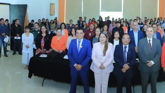 Abordan gobierno abierto e integridad pública en foro de la UATx