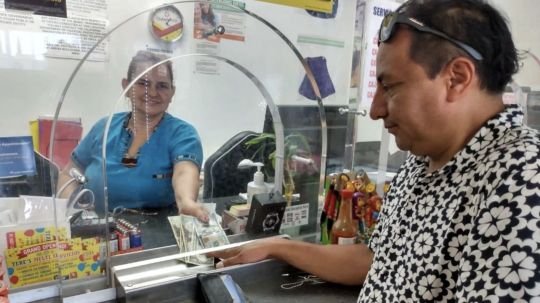 Remesas sumaron 5 mil 611 mdd en mayo; crecieron 3.8%, reporta BdeM