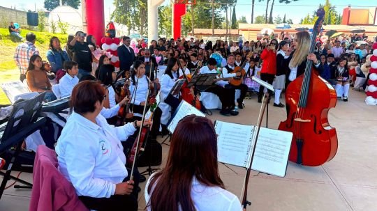 Con gran respuesta, ayuntamiento de Tlaxcala lleva concierto a comunidad educativa de Terrenate