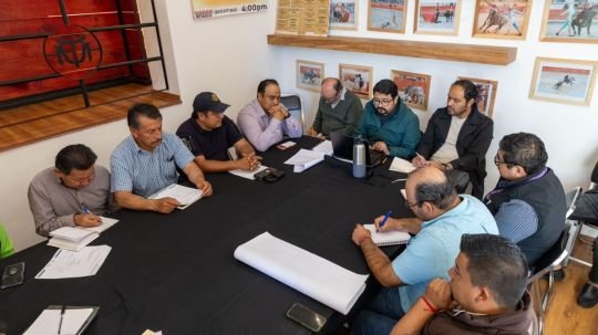 Fortalece Gobierno Municipal organización de la Huamantlada mediante el Comité Taurino Municipal