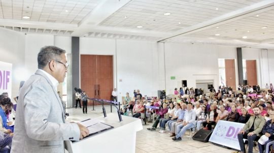 Carlos López da continuidad al trabajo coordinado con el gobierno del estado que consolidó Alfonso Sánchez García