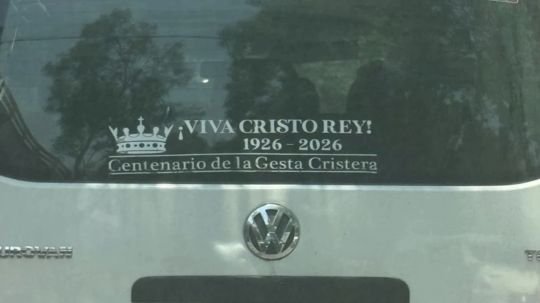 Grupos de extrema derecha se suman a la celebración del Paseo del Pendón en la CDMX