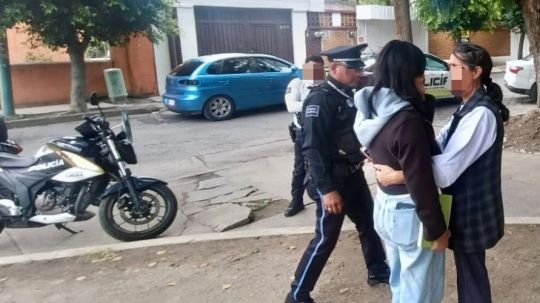 Frustra policía municipal de Tlaxcala intento de secuestro virtual y rescata sana y salva a una adolescente