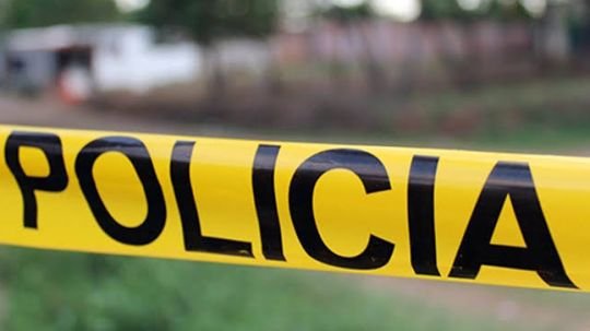 Mueren dos trabajadores tras derrumbe en cantera clandestina en Yauhquemehcan