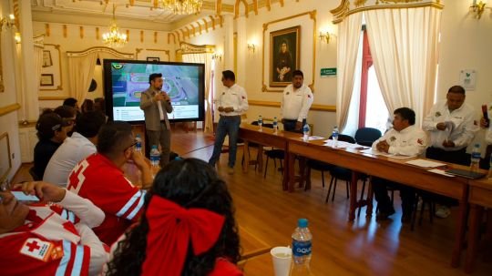 Chava Santos refuerza coordinación interinstitucional para garantizar seguridad en evento automovilístico