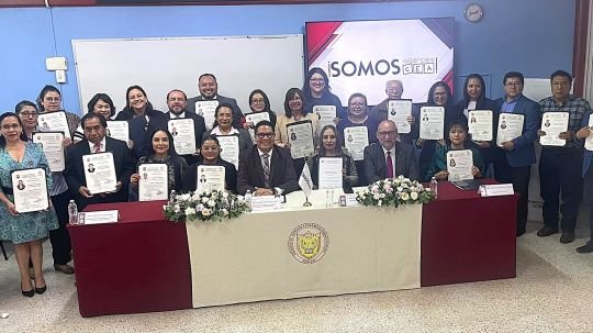 Fortalece UATx calidad académica con certificación ANFECA de 28 docentes de la FCEA