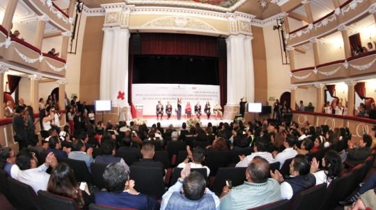 Carlos López Suárez Acompaña toma de protesta de nueva delegada de Cruz Roja en Tlaxcala