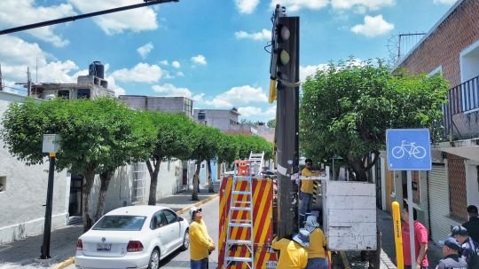 Gracias a gestión de Alfonso Sánchez García ante la SMYT ayuntamiento de Tlaxcala inicia la modernización de semáforos