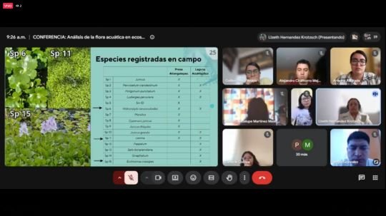 Estudiante del CICB-UATx analiza flora acuática de presa de Atlangatepec y Laguna de Acuitlapilco