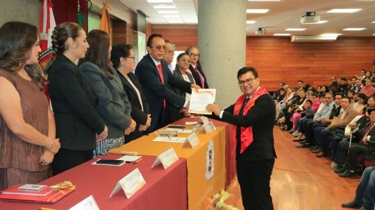 Egresan 25 nuevos profesionales de Ciencias Políticas y Administración Pública UATx