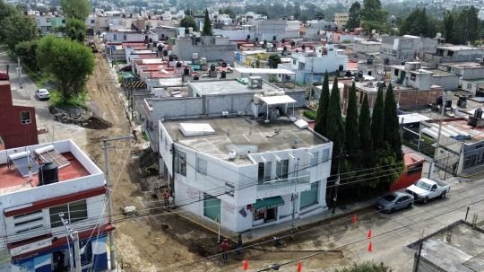 Promesa cumplida: Carlos López da continuidad a obra de drenaje sanitario proyectada por Alfonso Sánchez en Ocotlán