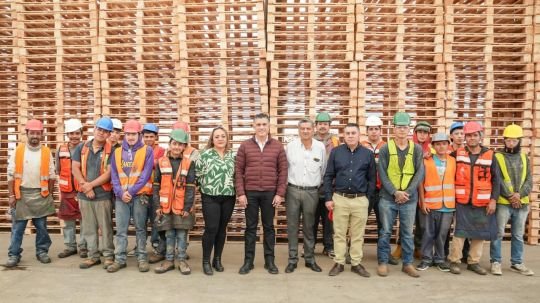 Alfonso Sánchez suma al sector productivo de Tlaxco a un proyecto de unidad