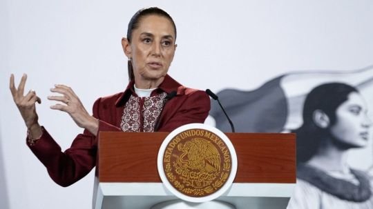 En épocas de mayor injerencismo, un presidente o gobernador no debe tener doble nacionalidad: Sheinbaum