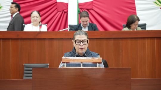 Propone Sandra Aguilar apoyos para estudiantes que realizan servicio social