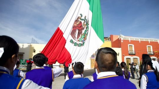 Participan las comunidades de Cuauhtémoc y Pilares, junto con la telesecundaria Porfirio Díaz en homenaje cívico