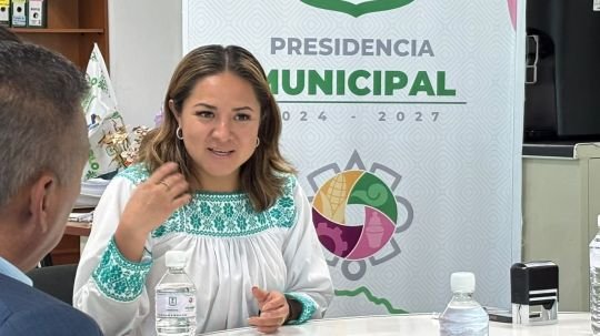 Anuncia Ana Lucía Arce obra pública en camino a Tlaltepango que por décadas ha estado en el abandono