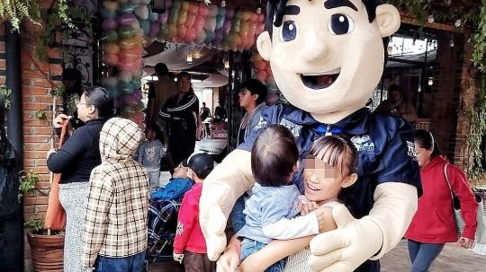 Policía Nico lleva mensaje de inclusión a niñas y niños de Cuauhtelulpan