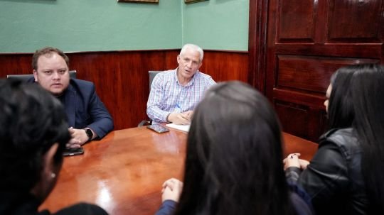 Ayuntamiento de Tlaxcala privilegia el diálogo entre delegada de Loma Bonita y tianguistas de los lunes