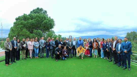 Afinan UATx y SEPE agenda educativa común
