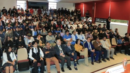 Inaugura Rector de la UATx el foro Ruido universitario, convocado por la FEUAT