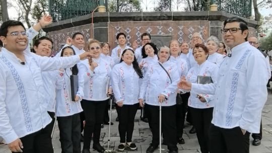 Invita ayuntamiento de Tlaxcala a disfrutar la presentación del coro de la ciudad en festejo de escuela primaria