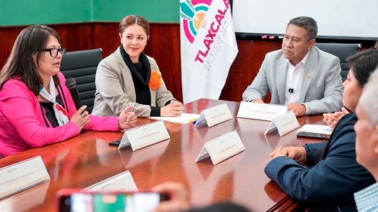 Firma alcalde Carlos López Suárez alianza con la AME Para abrir más oportunidades a las mujeres de la capital