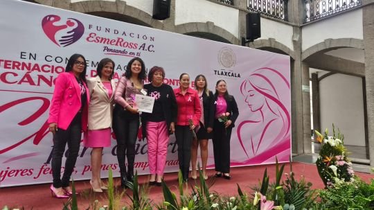 Rocío Hernández Castillo, presidenta del DIF de Huamantla, participa en ponencia sobre prevención del cáncer de mama