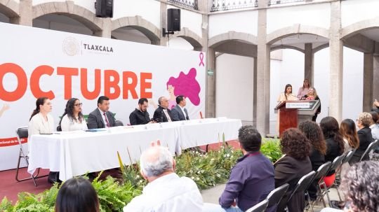 Realiza Lorena Ruiz Foro de Análisis Detrás del perfil: Riesgos y Protección de NNA en el Ciberespacio