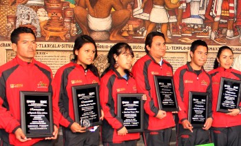 Entregan Premio Estatal del Deporte 2012