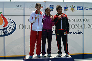 Gana Elisa Hernández medalla de oro en atletismo
